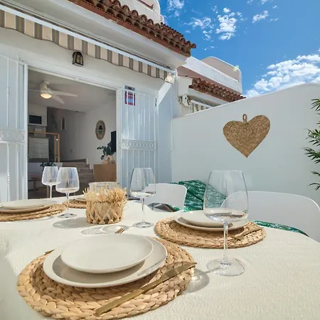 With Balcony - Sunny Holidays Tenerife Apartman